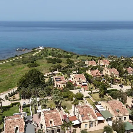 Nicuzza Sea Side, Swimming Pool * Cefalú