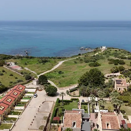 Nicuzza Sea Side, Swimming Pool Cefalú